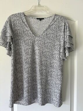 Adrianna Papell White Top with Black Speckled Print and Ruffle Short Sleeves